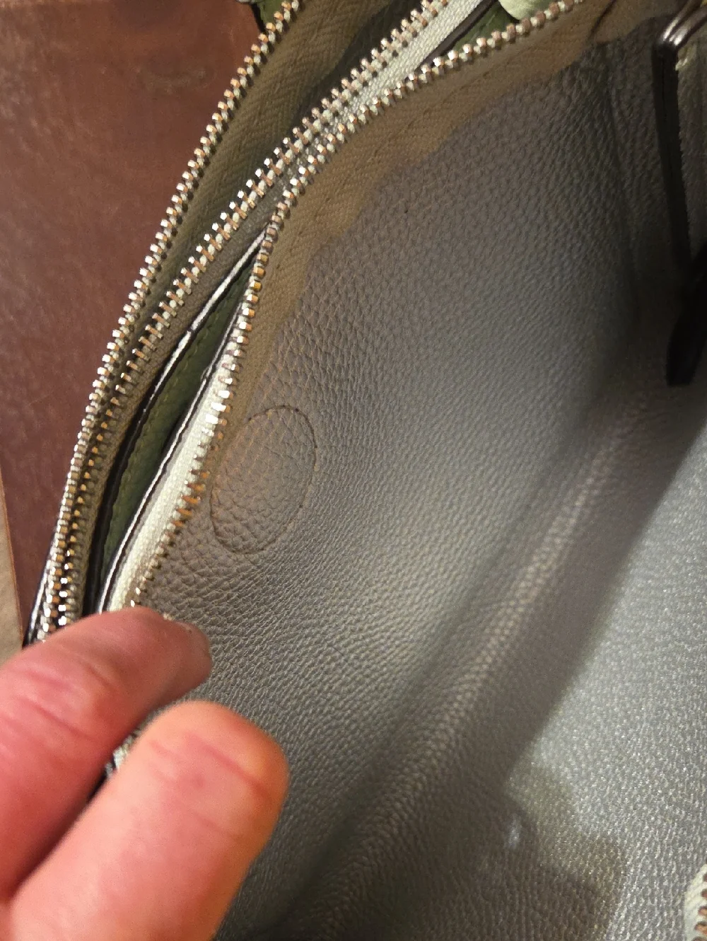 Guess Mint Green Crossbody Bag - Picture 6 of 9